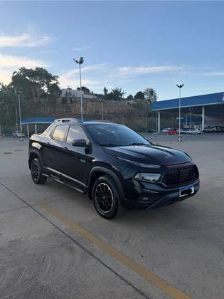 FIAT TORO 2.0 16V TURBO DIESEL ULTRA 4WD AT9 FIAT TORO 2.0 16V TURBO DIESEL ULTRA 4WD AT9